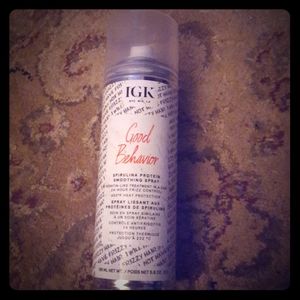 IGK Good Behavior protein smoothing spray